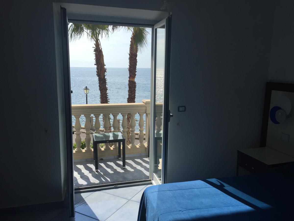 ディアマンテ Caletta Del Porto Bed & Breakfast エクステリア 写真