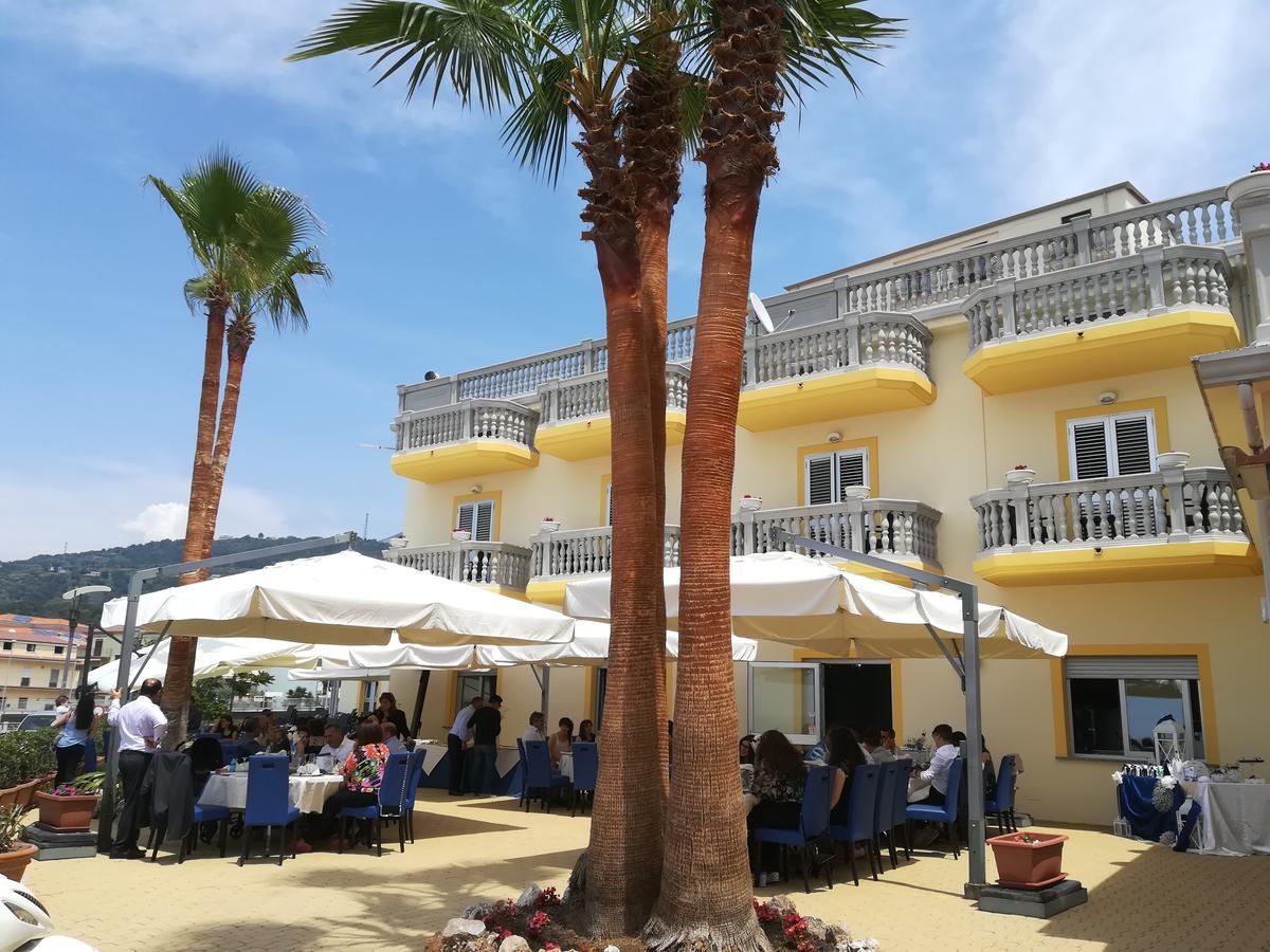 ディアマンテ Caletta Del Porto Bed & Breakfast エクステリア 写真