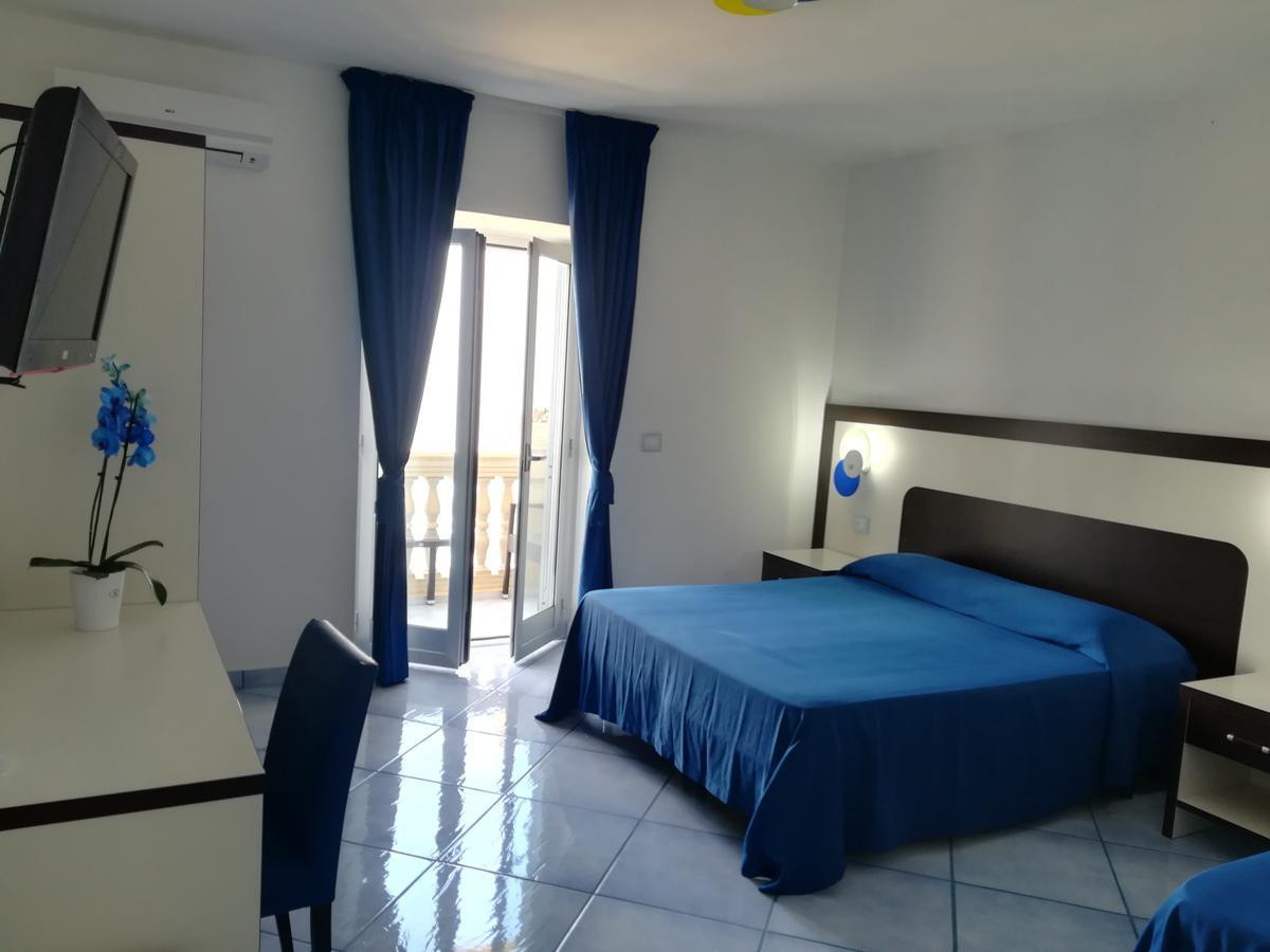 ディアマンテ Caletta Del Porto Bed & Breakfast エクステリア 写真